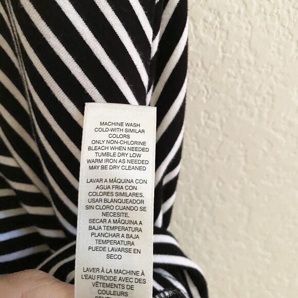 Chicos Weekends Top Womens 3 Black White Stripe‎ Tunic T-Shirt Asymmetrical Knit - Picture 8 of 11